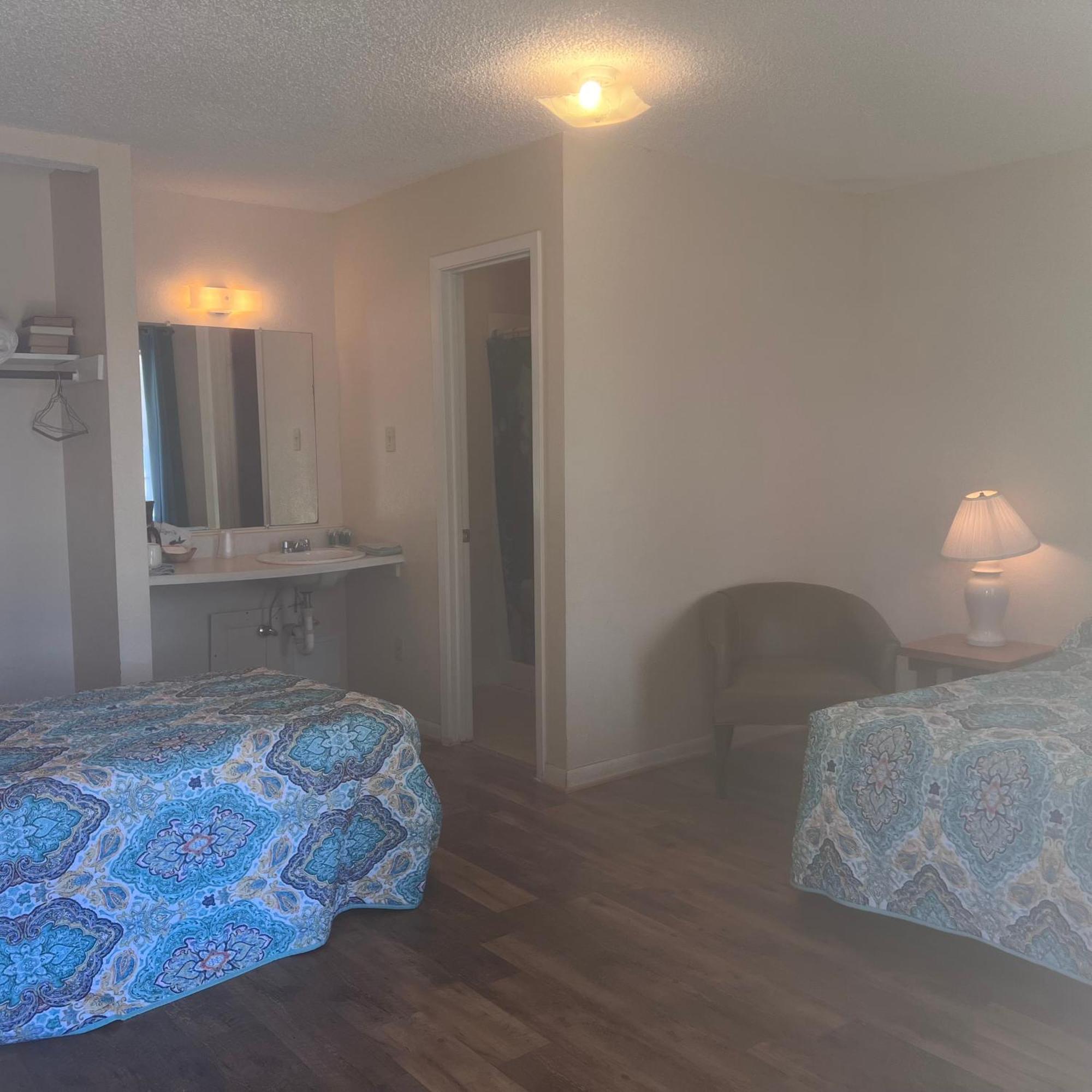 Hemphill Alpine Lakeside Motel Room Backside מראה חיצוני תמונה